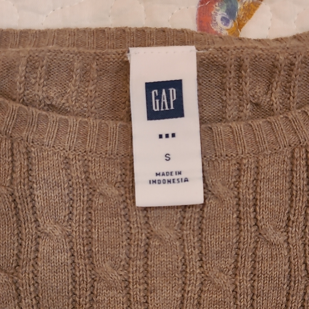 GAP Taupe Cable Knit 3/4 Sleeve Sweater - Picture 2 of 8